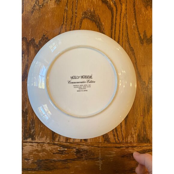 Vtg Holly Hobbie Christmas 1973 Porcelain Plate "The Time To Be Happy Is Now" Ma - Picture 4 of 4